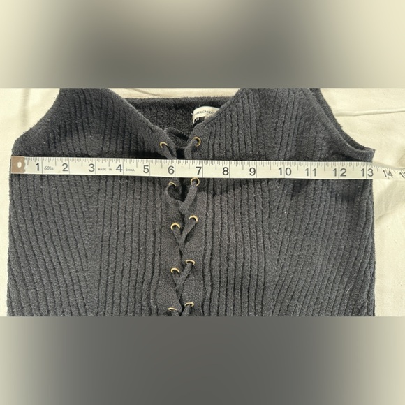 American Eagle Black Lace-Up Ribbed sweater tank top. Size M - Picture 5 of 6